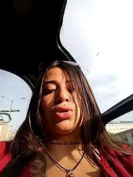 Snapshot of Alona_Evans chatting on 01/15/25, 12:25 Alona Evans online show from 01/15/25, 12:25