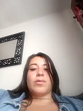 Snapshot of Alona_Evans chatting on 03/18/25, 10:04 Alona Evans online show from 03/18/25, 10:04