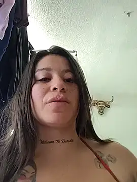 Snapshot of Alona_Evans chatting on 01/13/26, 05:29 Alona Evans online show from 01/13/26, 05:29