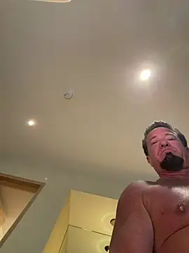 sluttydylan online show from 06/04/26, 01:33