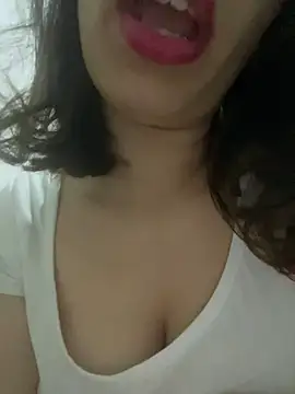 Snapshot of farah-36 chatting on 02/21/25, 03:34 farah-36 online show from 02/21/25, 03:34