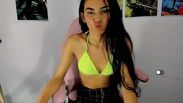 Snapshot of Evelin_shy chatting on 11/09/25, 12:14 Evelin shy online show from 11/09/25, 12:14