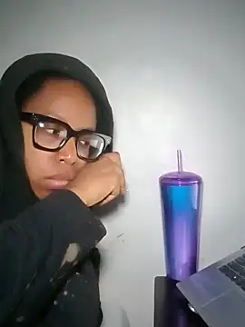 Snapshot of madamsensuale chatting on 02/07/25, 03:01 madamsensuale online show from 02/07/25, 03:01