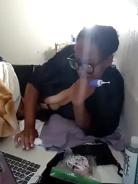 madamsensuale online show from 11/26/25, 12:44