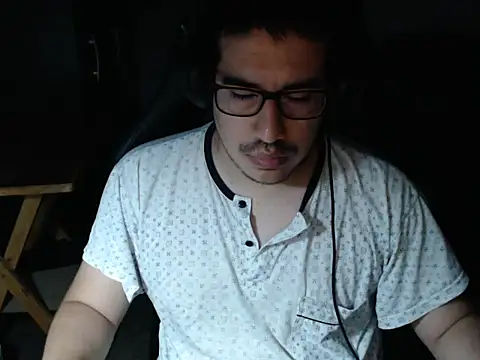 thealfawolf01 online show from 12/13/24, 04:54