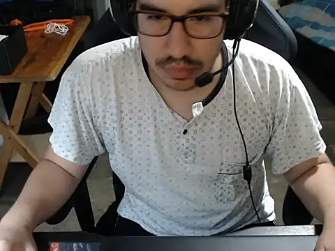 thealfawolf01 online show from 12/19/24, 02:23