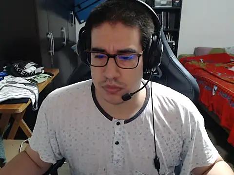 thealfawolf01 online show from 05/01/26, 01:21