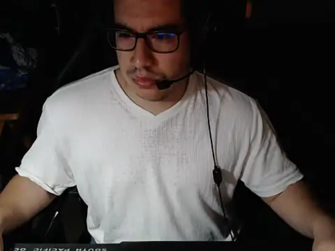 thealfawolf01 online show from 05/07/26, 01:55