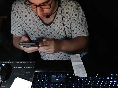 thealfawolf01 online show from 06/11/26, 05:16