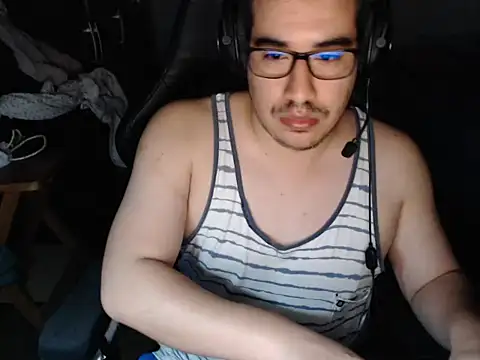 thealfawolf01 online show from 06/17/26, 06:27