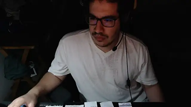 thealfawolf01 online show from 06/18/26, 10:52