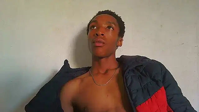 Snapshot of FullyxLoaded chatting on 05/03/26, 11:49 FullyxLoaded online show from 05/03/26, 11:49