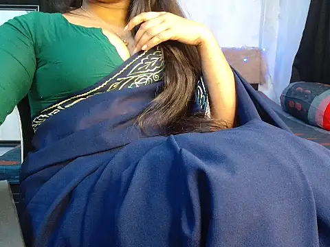 Snapshot of Unlucky-flowers chatting on 02/12/26, 04:46 Unlucky-flowers online show from 02/12/26, 04:46