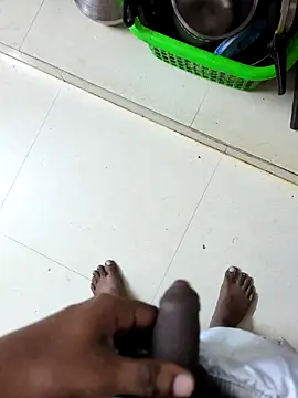 Snapshot of rajesh31tamil chatting on 02/04/25, 02:07 rajesh31tamil online show from 02/04/25, 02:07