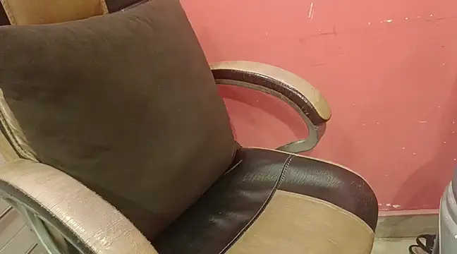 Snapshot of FRIENDFORFUN chatting on 02/14/25, 04:52 FRIENDFORFUN online show from 02/14/25, 04:52