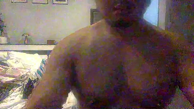 Snapshot of hentaipaipan2 chatting on 04/14/26, 02:12 hentaipaipan2 online show from 04/14/26, 02:12