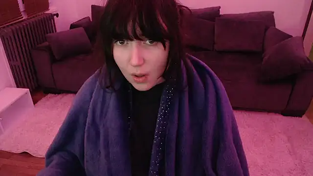 Snapshot of Lynylou chatting on 01/12/25, 02:35 Lynylou online show from 01/12/25, 02:35