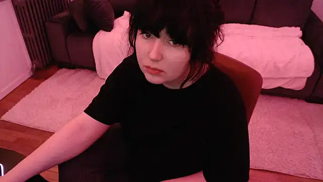 Snapshot of Lynylou chatting on 01/25/25, 12:59 Lynylou online show from 01/25/25, 12:59