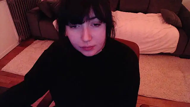 Snapshot of Lynylou chatting on 01/27/25, 02:20 Lynylou online show from 01/27/25, 02:20