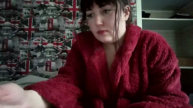 Lynylou online show from 11/15/25, 12:45