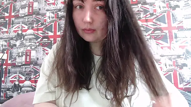 Snapshot of Lynylou chatting on 04/09/26, 02:44 Lynylou online show from 04/09/26, 02:44