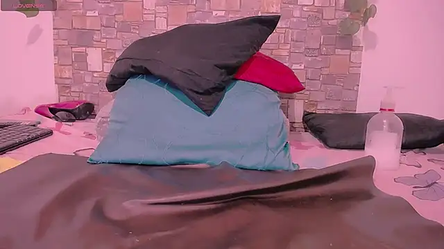 CrazyRousex online show from 01/17/25, 02:50