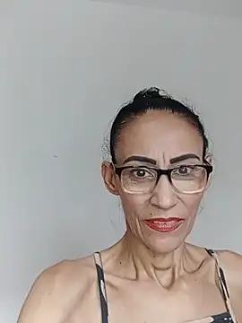 Snapshot of BarbaraMature chatting on 07/10/26, 03:25 BarbaraMature online show from 07/10/26, 03:25