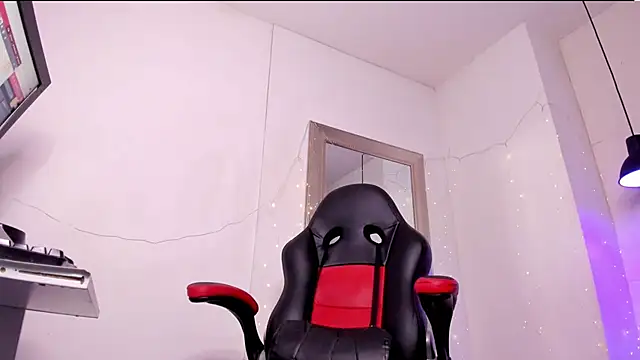 angel hardy dl online show from 11/11/25, 12:05