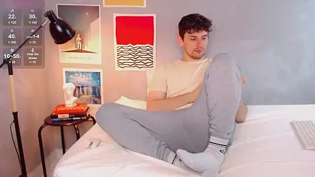 Elio555 online show from 10/25/25, 07:52