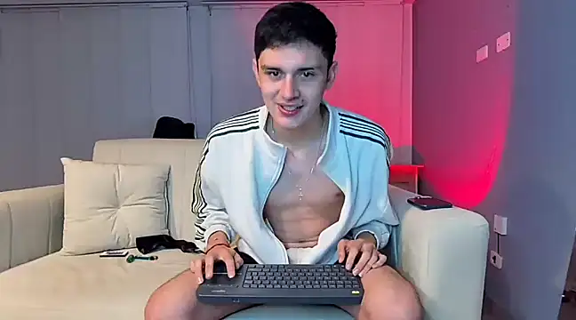 Snapshot of bastia_noooo chatting on 12/11/24, 06:36 bastia noooo online show from 12/11/24, 06:36