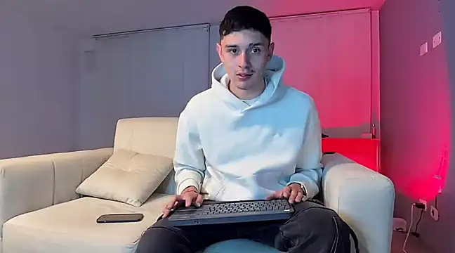 Snapshot of bastia_noooo chatting on 12/21/24, 06:09 bastia noooo online show from 12/21/24, 06:09