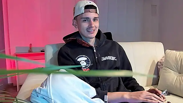 Snapshot of bastia_noooo chatting on 03/11/25, 08:30 bastia noooo online show from 03/11/25, 08:30