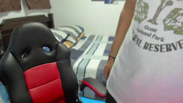 Snapshot of justin_stark7 chatting on 12/09/24, 11:24 justin stark7 online show from 12/09/24, 11:24