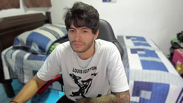 Snapshot of justin_stark7 chatting on 01/06/25, 10:26 justin stark7 online show from 01/06/25, 10:26