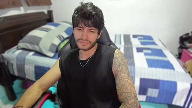 Snapshot of justin_stark7 chatting on 01/13/25, 11:27 justin stark7 online show from 01/13/25, 11:27