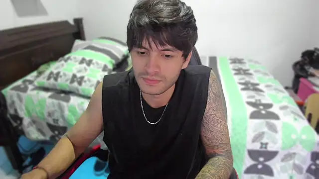 Snapshot of justin_stark7 chatting on 01/28/25, 01:29 justin stark7 online show from 01/28/25, 01:29