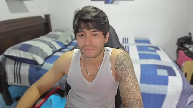 Snapshot of justin_stark7 chatting on 02/03/25, 01:19 justin stark7 online show from 02/03/25, 01:19