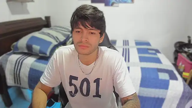 Snapshot of justin_stark7 chatting on 02/07/25, 10:30 justin stark7 online show from 02/07/25, 10:30