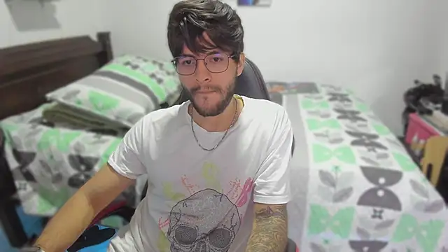 Snapshot of justin_stark7 chatting on 02/28/25, 10:28 justin stark7 online show from 02/28/25, 10:28