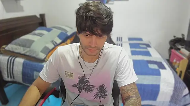 Snapshot of justin_stark7 chatting on 03/10/25, 11:27 justin stark7 online show from 03/10/25, 11:27