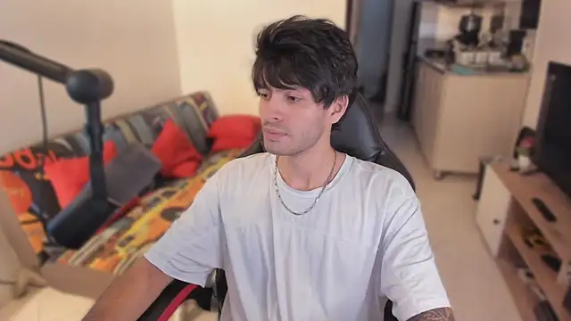 Snapshot of justin_stark7 chatting on 09/22/25, 09:17 justin stark7 online show from 09/22/25, 09:17