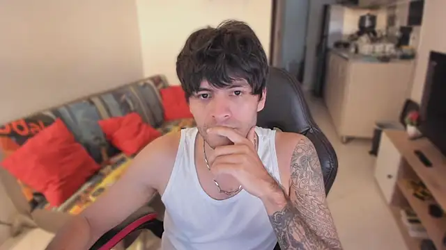 Snapshot of justin_stark7 chatting on 10/14/25, 09:26 justin stark7 online show from 10/14/25, 09:26