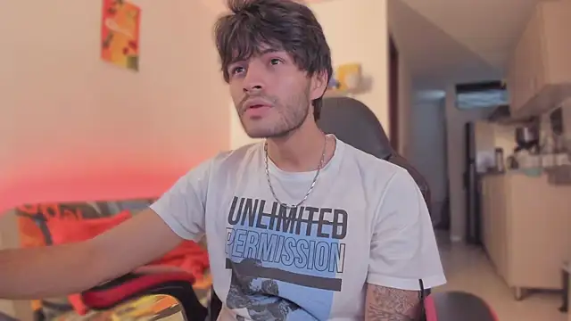 Snapshot of justin_stark7 chatting on 11/12/25, 09:25 justin stark7 online show from 11/12/25, 09:25