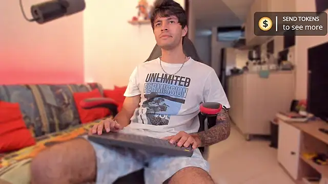 Snapshot of justin_stark7 chatting on 11/28/25, 09:39 justin stark7 online show from 11/28/25, 09:39