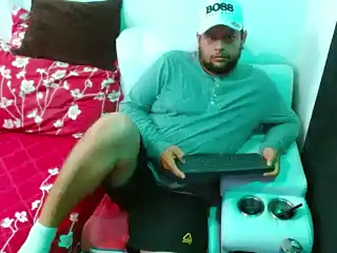 Snapshot of Michaell_Myerss_ chatting on 03/19/25, 11:28 Michaell Myerss online show from 03/19/25, 11:28