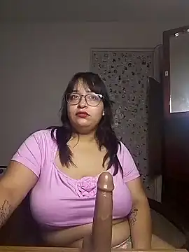 Snapshot of Angiee2001 chatting on 01/19/25, 02:25 Angiee2001 online show from 01/19/25, 02:25