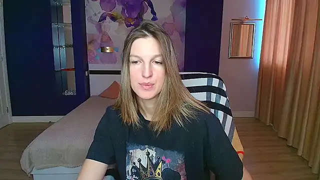 EmilyWalkeri online show from 09/15/25, 07:08