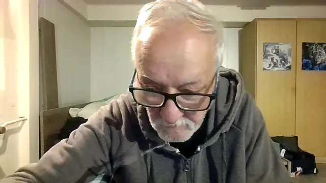 Sammy1660 online show from 09/27/25, 04:17