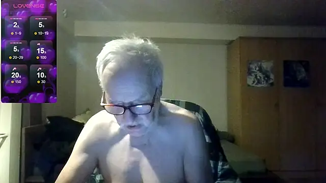 Sammy1660 online show from 12/16/25, 05:23