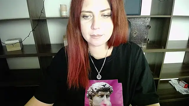 Snapshot of Lizzy_Love chatting on 01/18/25, 12:35 Lizzy Love online show from 01/18/25, 12:35